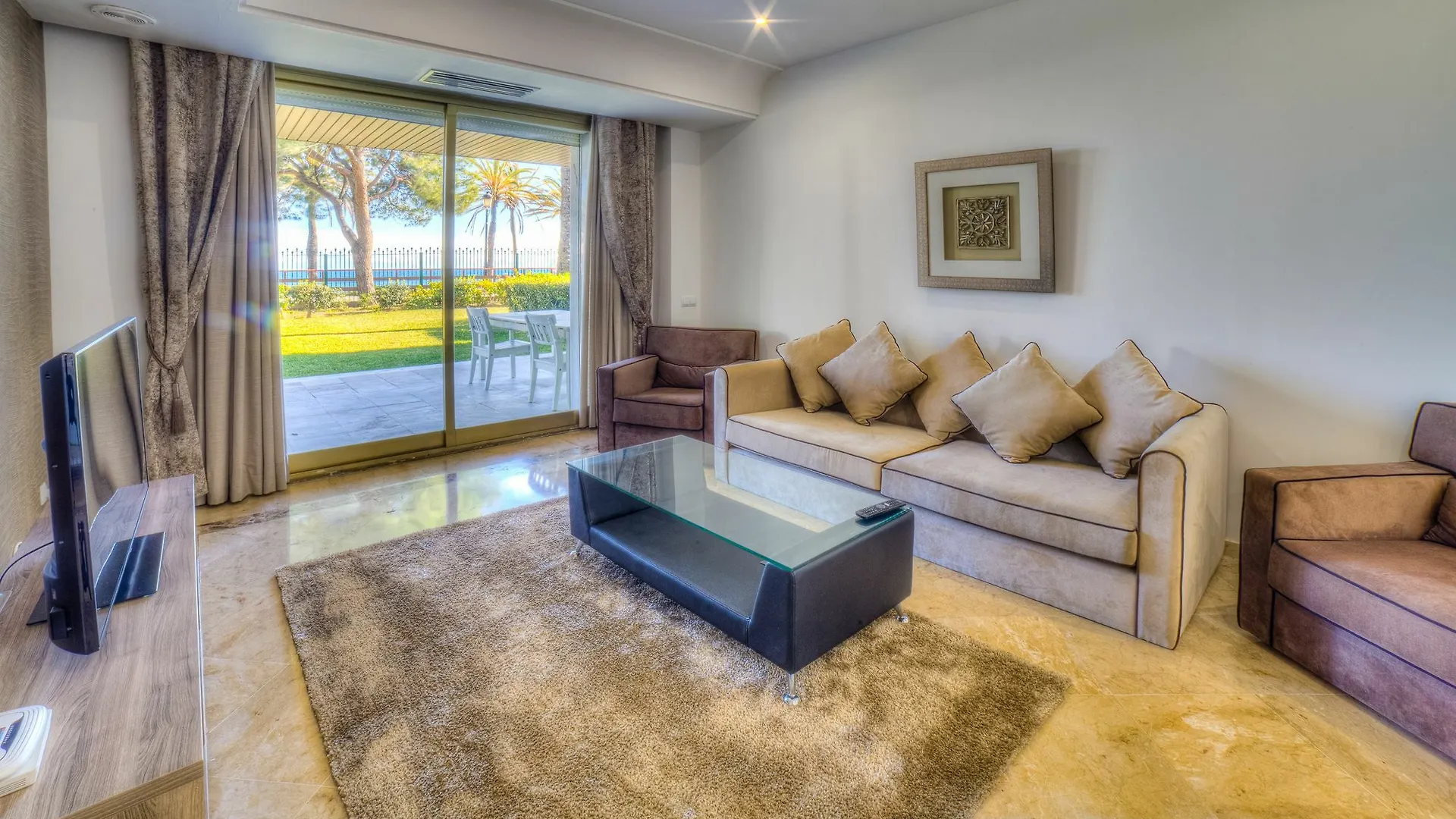 Banus Beach Apartments Марбелья