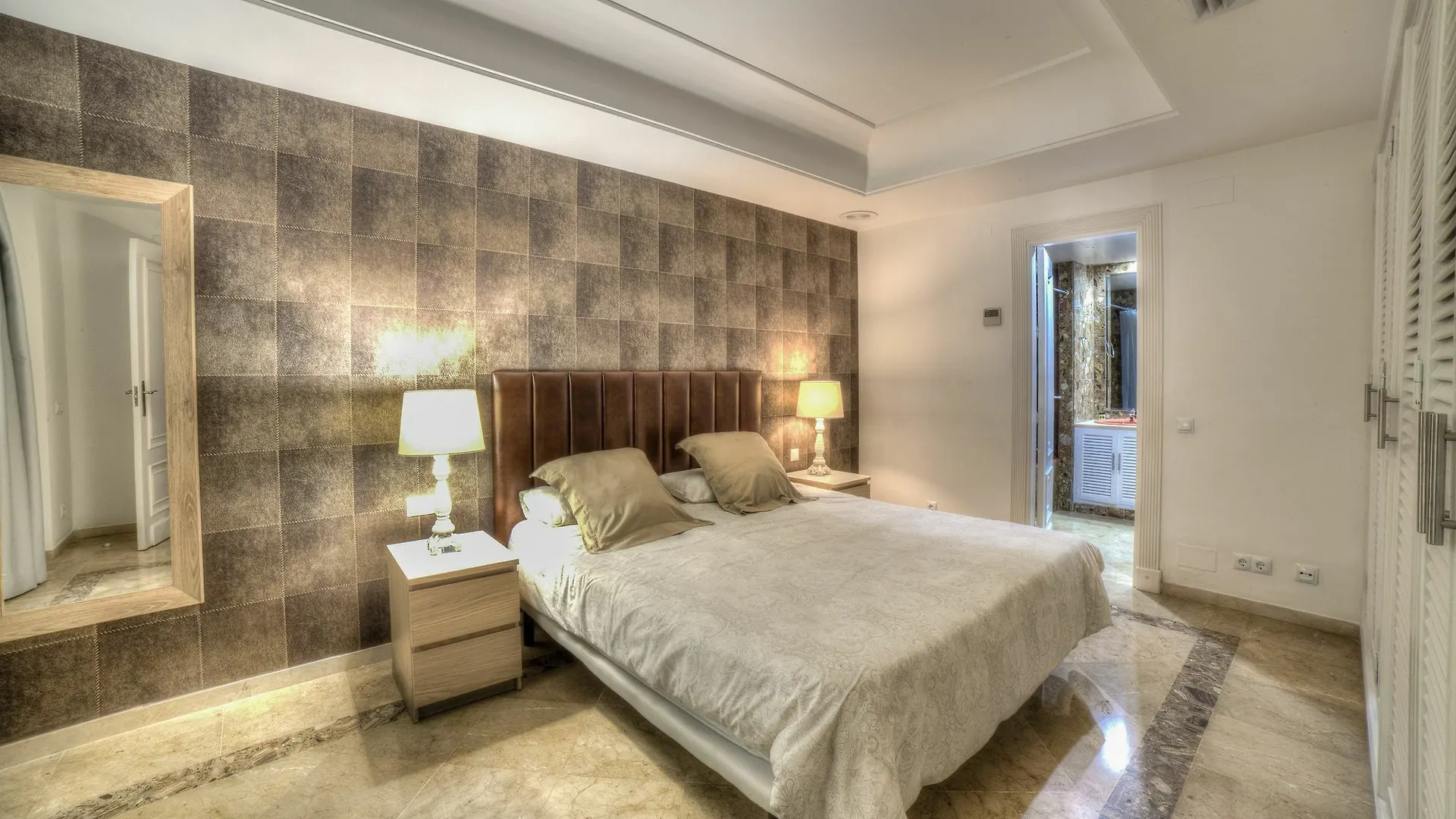 Banus Beach Apartments Марбелья