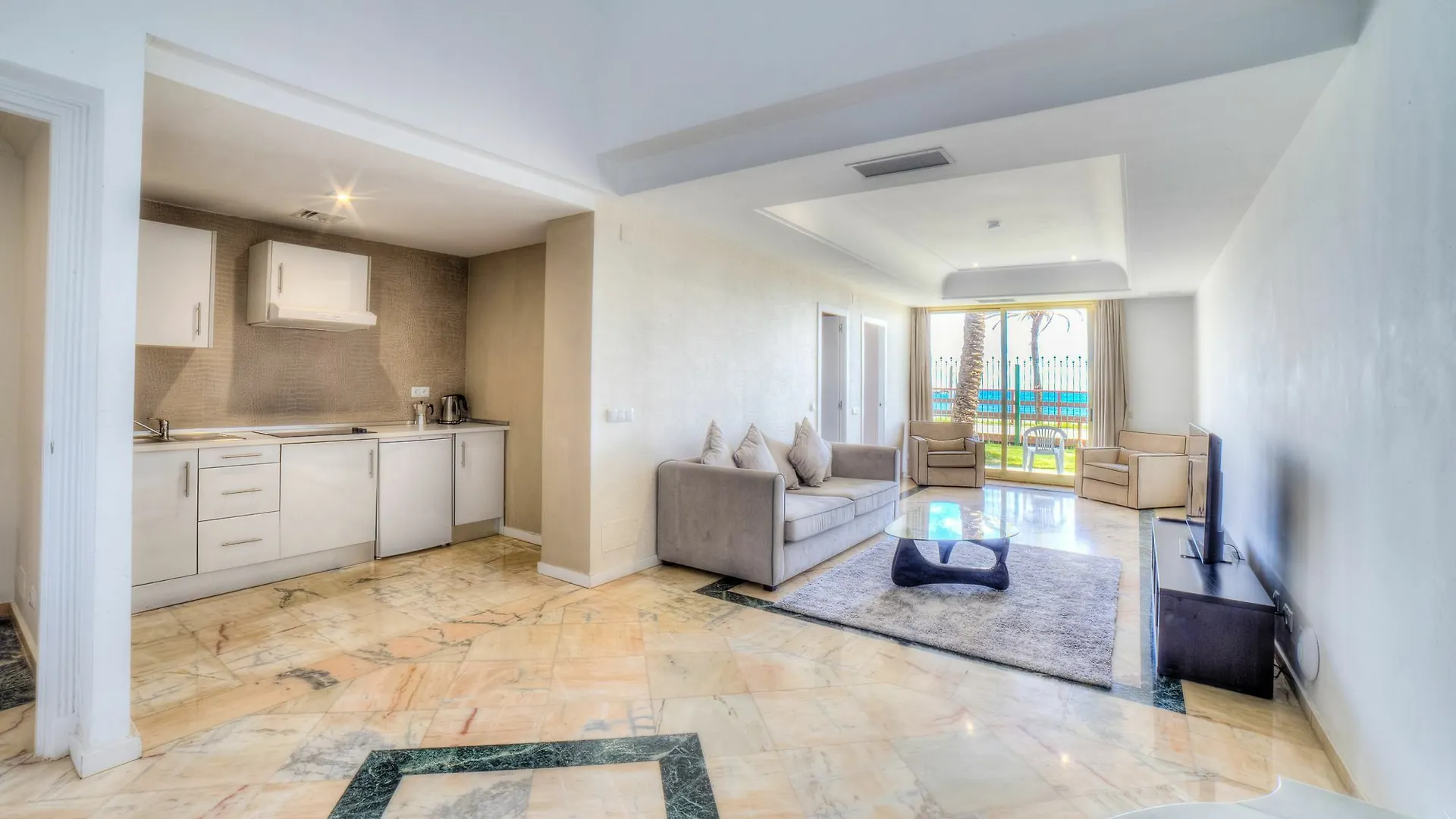 Banus Beach Apartments Марбелья