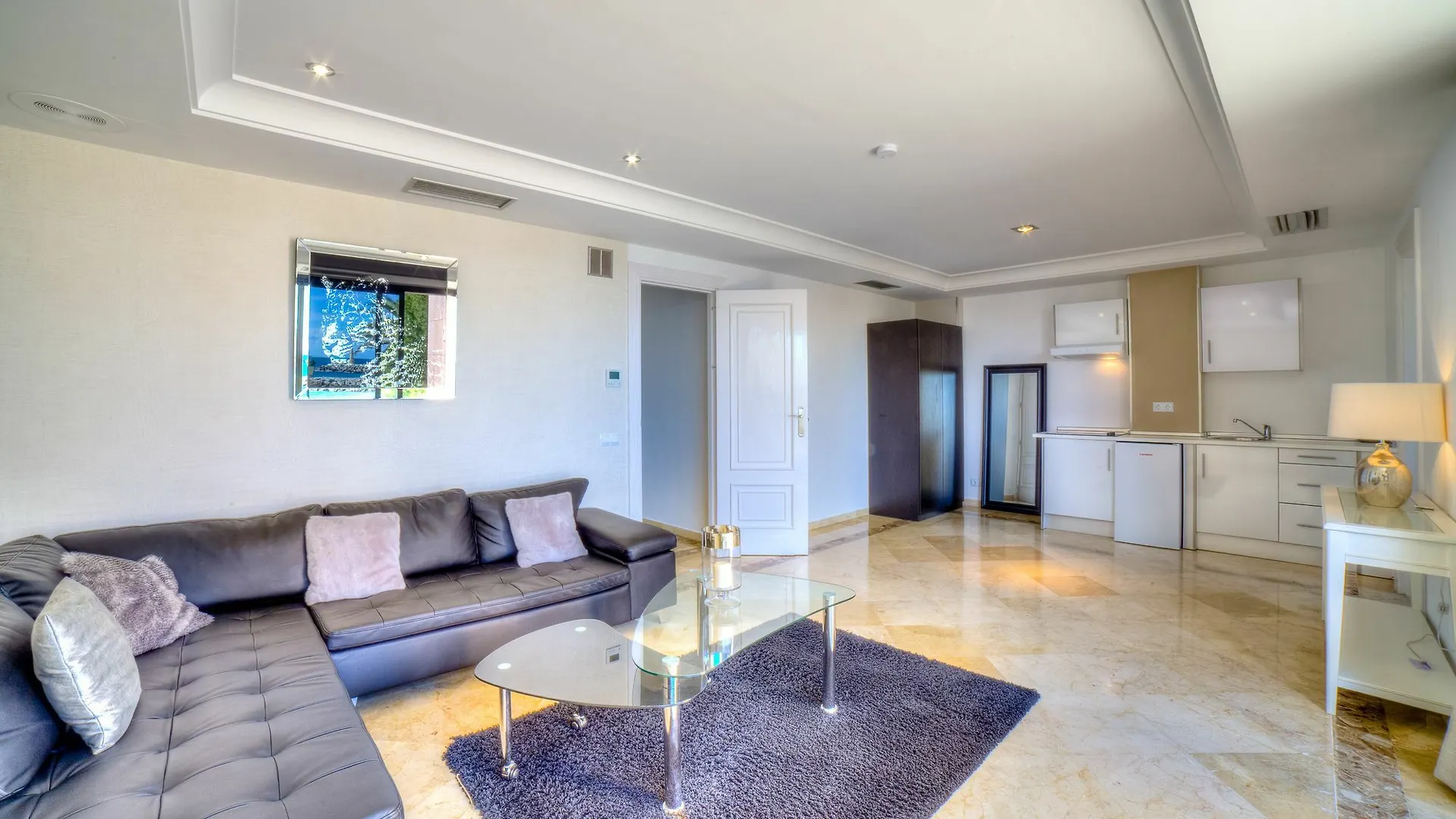 Banus Beach Apartments Марбелья
